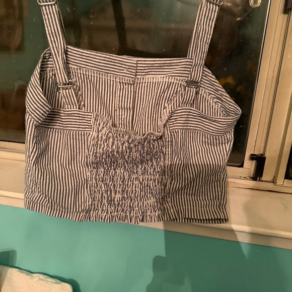 Brandy Melville Stripe top - Picture 2 of 2